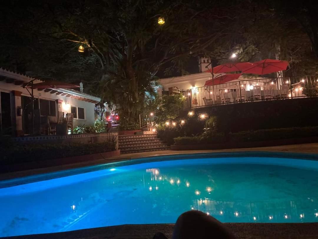 Hotel Maria Emilia Cuernavaca Amatitlan Екстер'єр фото